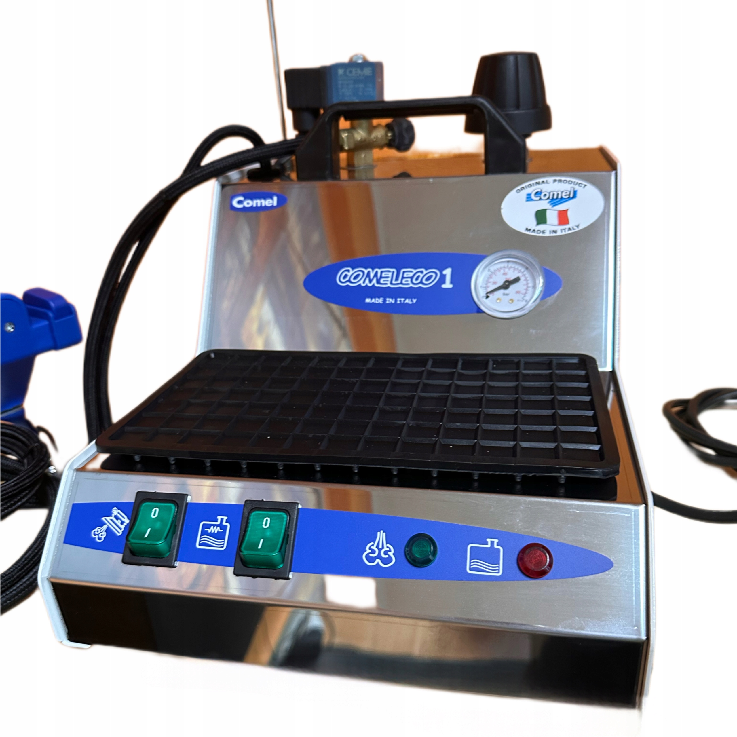 14242869750_2.jpg 14242869750